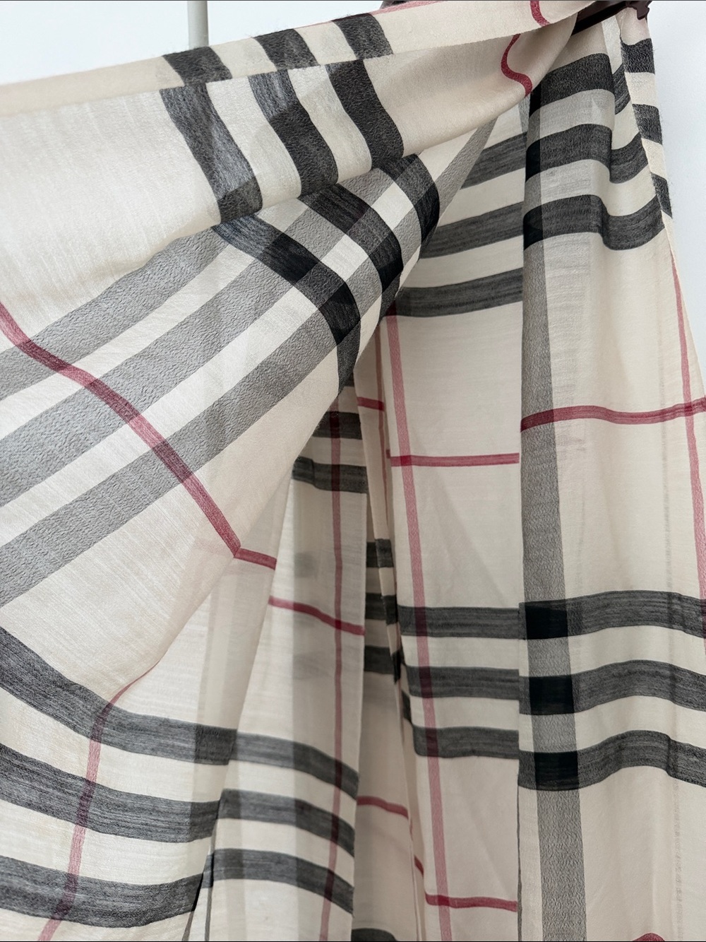 Burberry Reversible Check Wool Silk Scar - Picture 4 of 7
